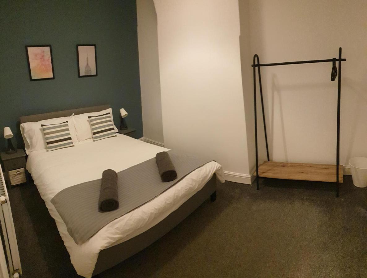 4 Bedrooms, Sleeps 10, Near Lfc & Efc Liverpool Buitenkant foto