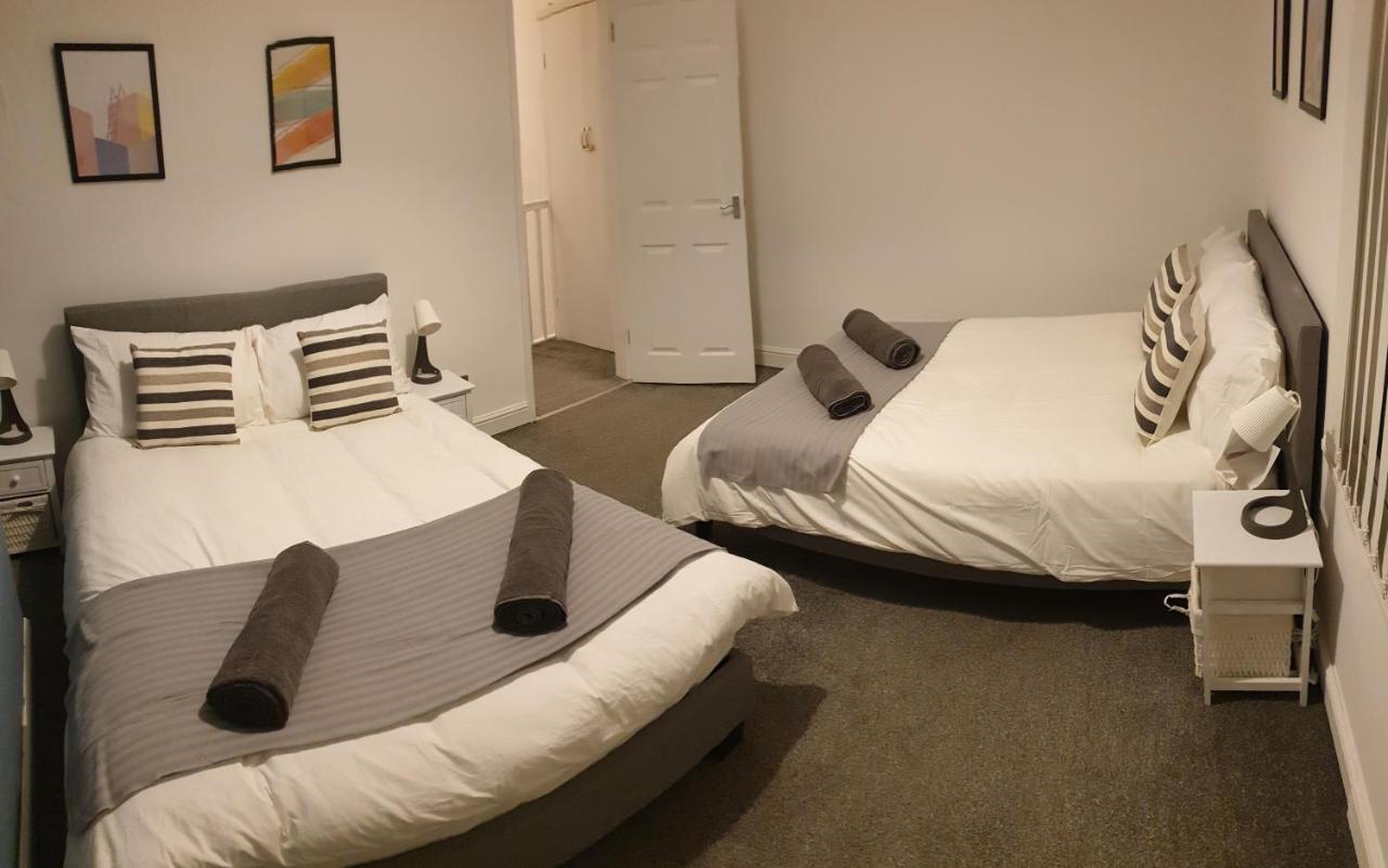 4 Bedrooms, Sleeps 10, Near Lfc & Efc Liverpool Buitenkant foto