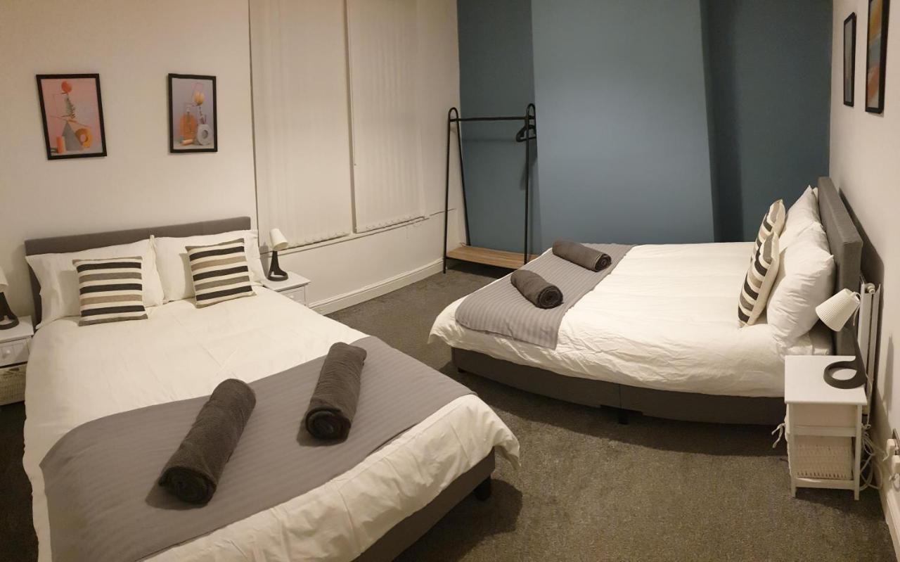 4 Bedrooms, Sleeps 10, Near Lfc & Efc Liverpool Buitenkant foto