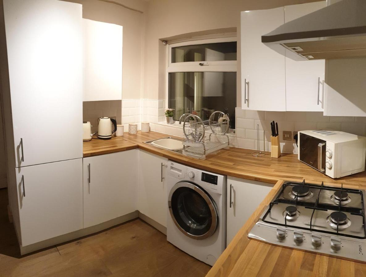 4 Bedrooms, Sleeps 10, Near Lfc & Efc Liverpool Buitenkant foto